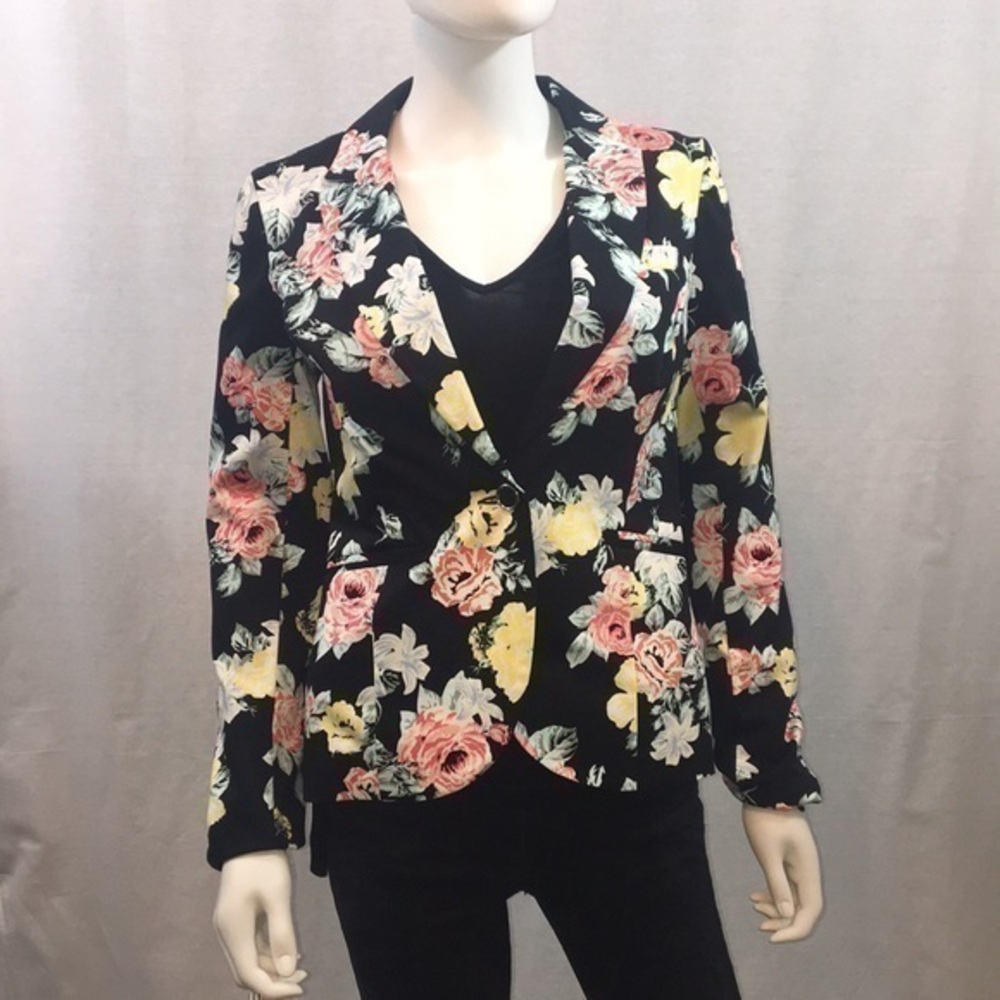 NWT Guess factory black floral blazer small